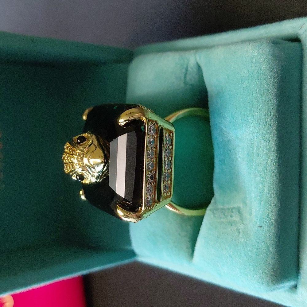 KURT GEIGER LONDON Elegant  Statement Ring Size9 - Picture 7 of 8